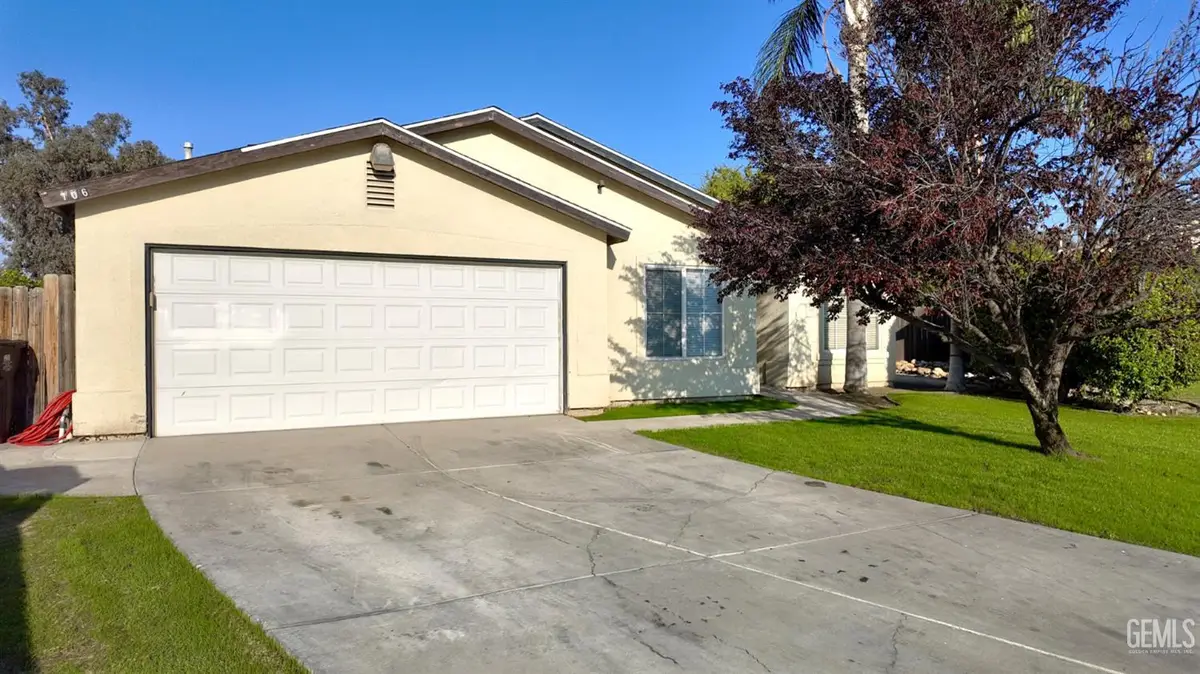 106 LINNELL WAY, Bakersfield, CA 93306 - Image #1