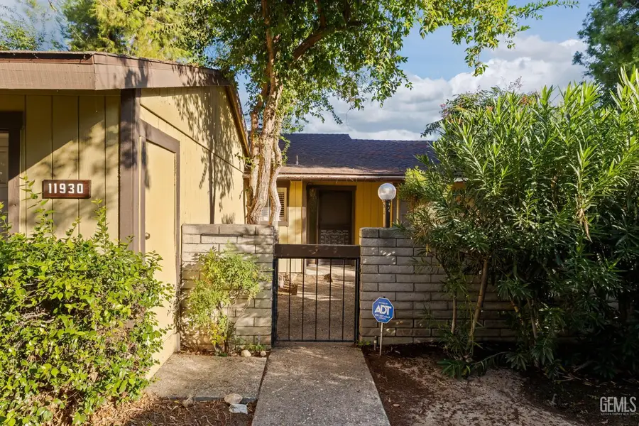 11930 LAVER COURT, Bakersfield, CA 93306 - Image #2