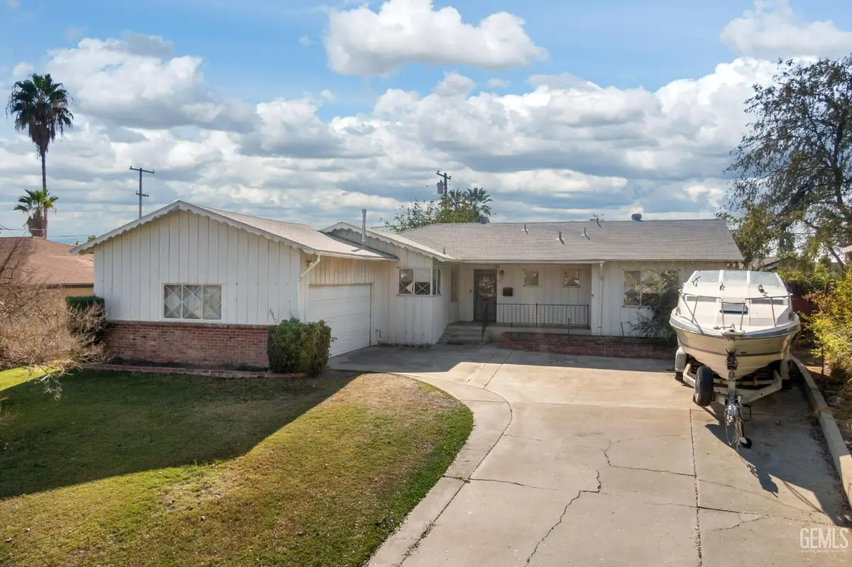 5013 LAGUNA STREET, Bakersfield, CA 93306 - Image #1