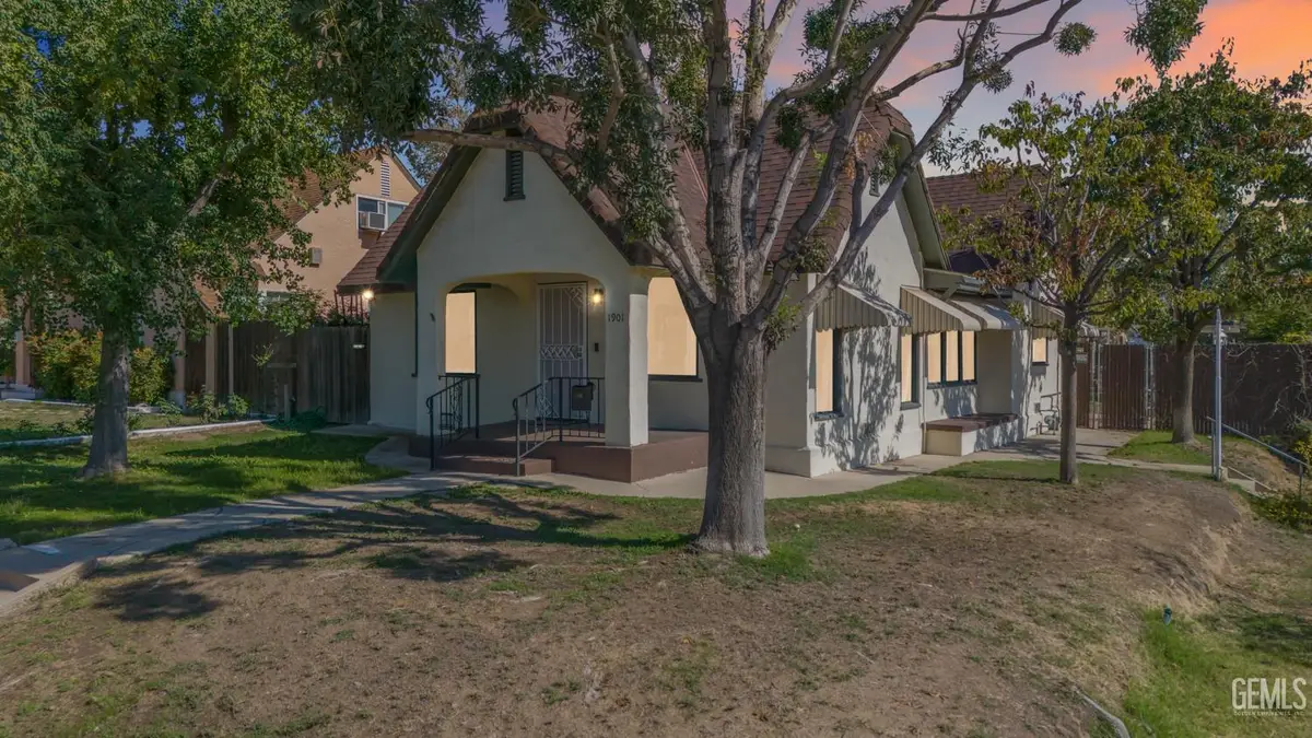 1901 BAKER STREET, Bakersfield, CA 93305 - Image #1