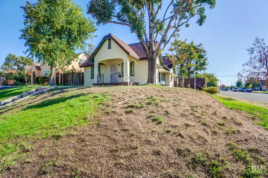 1901 BAKER STREET, Bakersfield, CA 93305 - Image #3