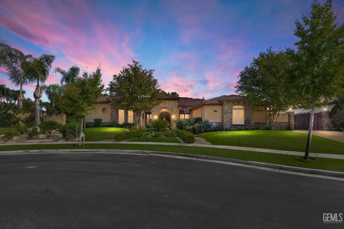204 SOMERFORD COURT, Bakersfield, CA 93312 - Image #1
