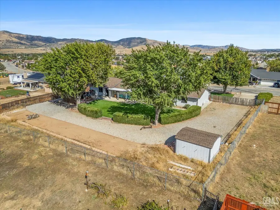 20201 MESA DRIVE, Tehachapi, CA 93561 - Image #3