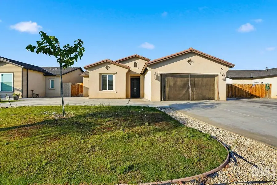 7904 BRISTOL SPRING AVENUE, Bakersfield, CA 93313 - Image #3