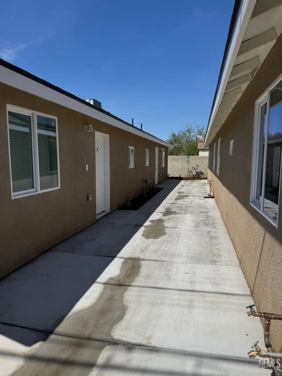3019 PANAMA STREET, Bakersfield, CA 93301 - Image #3
