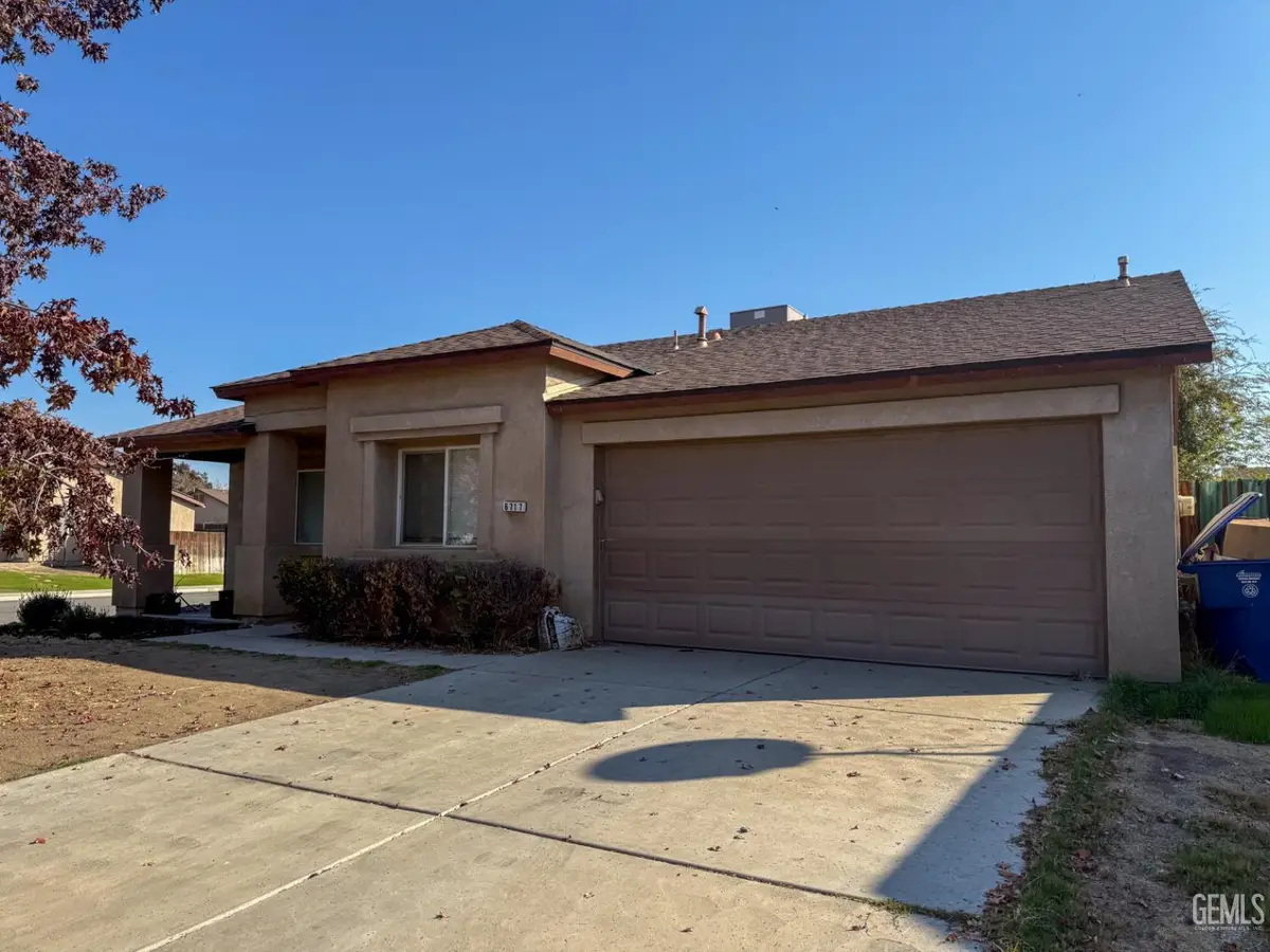 6717 TAMESIDE AVENUE, Bakersfield, CA 93307 - Image #1