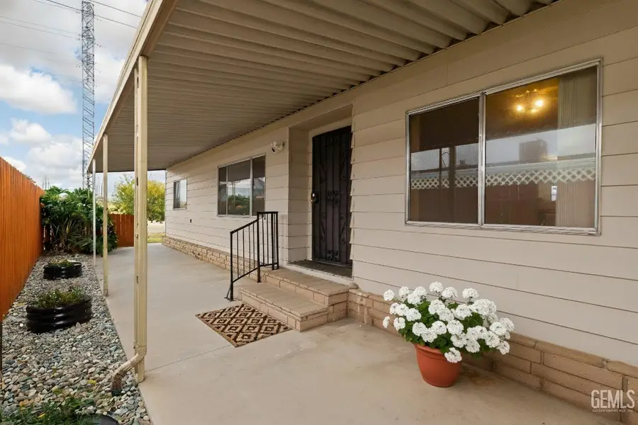 222 PAR LANE, Bakersfield, CA 93308 - Image #2
