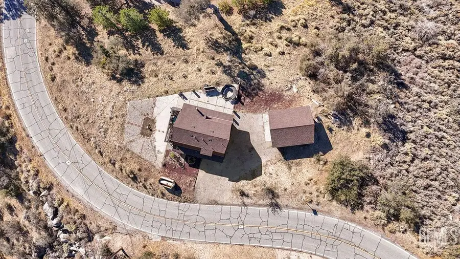 25001 PARAMOUNT DRIVE, Tehachapi, CA 93561 - Image #3