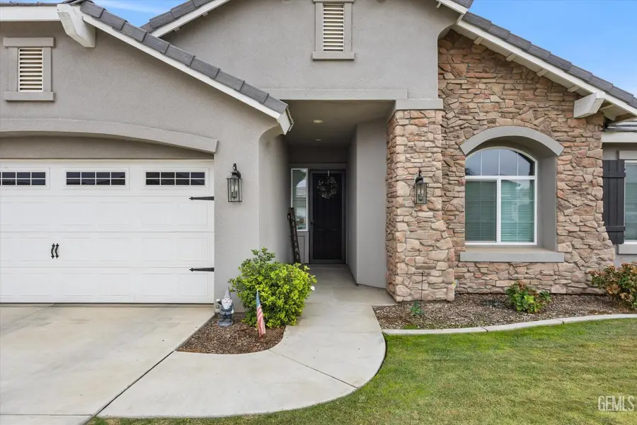 15031 RYE FIELD DRIVE, Bakersfield, CA 93314 - Image #3
