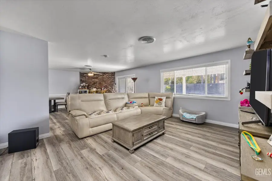 2504 BEX HILL COURT, Bakersfield, CA 93309 - Image #3