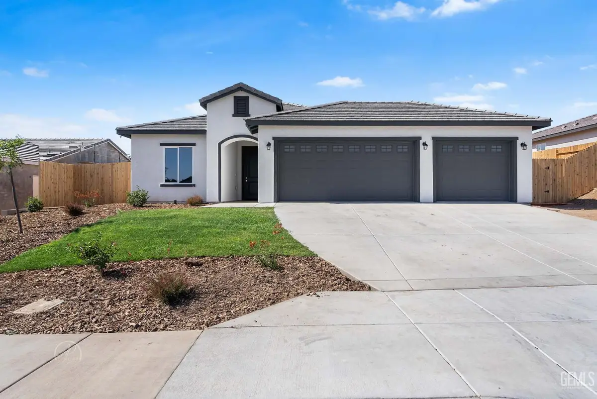 9207 BROWN LEAF AVENUE, Bakersfield, CA 93306 - Image #1