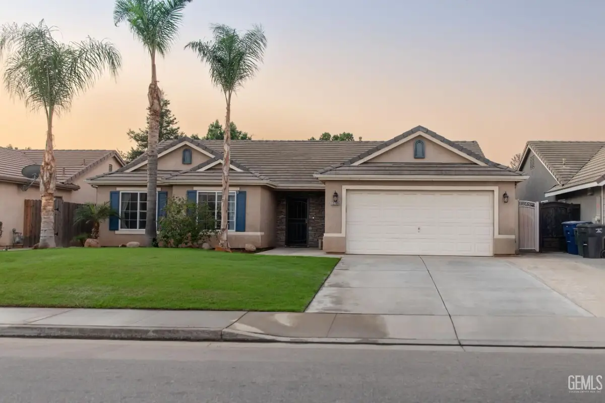 12709 W SPOLETO AVENUE, Bakersfield, CA 93312 - Image #1
