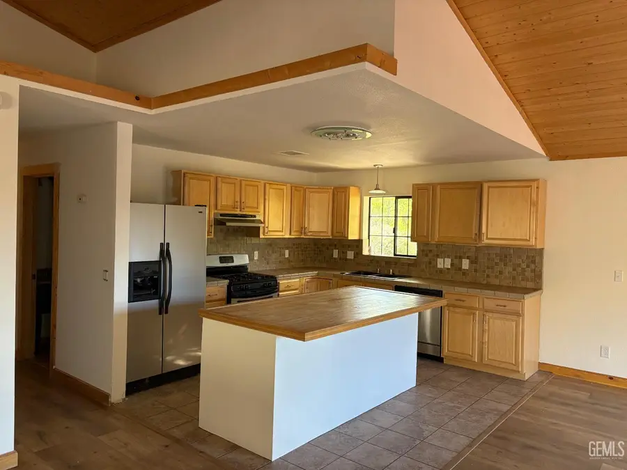 2041 ST BERNARD DRIVE, Pine Mountain Club, CA 93222 - Image #2