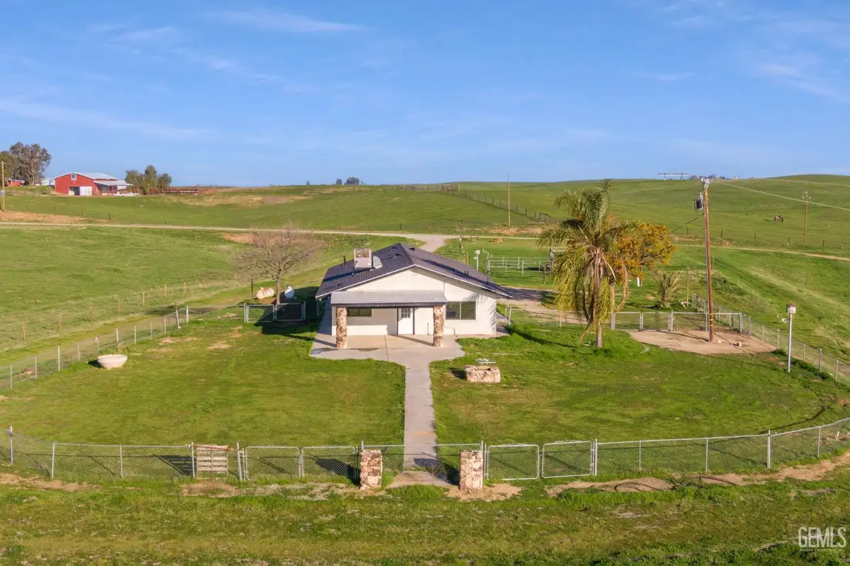 15662 HIGHWAY 65, McFarland, CA 93250 - Image #1