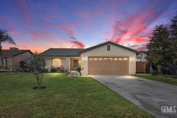 1102 ASTOR AVENUE, Bakersfield, CA 93307