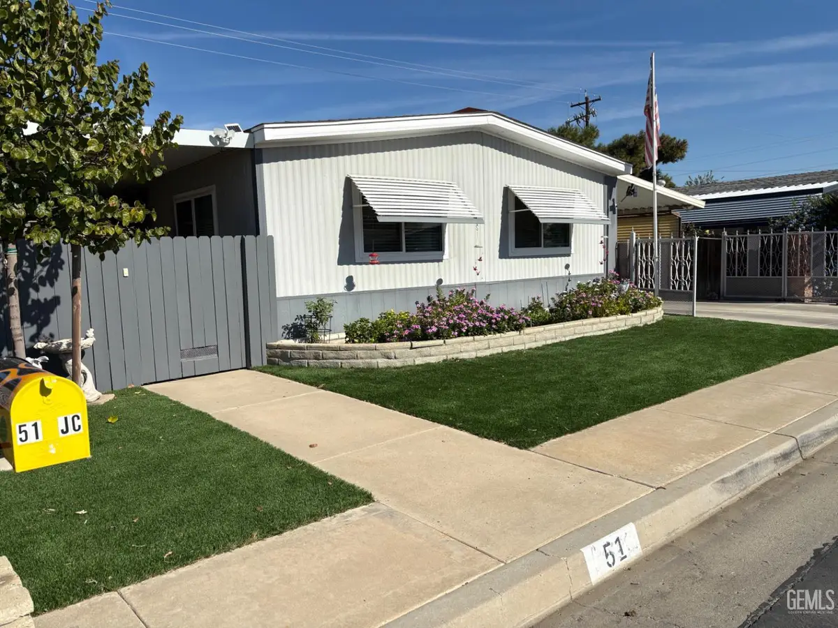 400 E ROBERTS LANE #51, Bakersfield, CA 93308 - Image #1