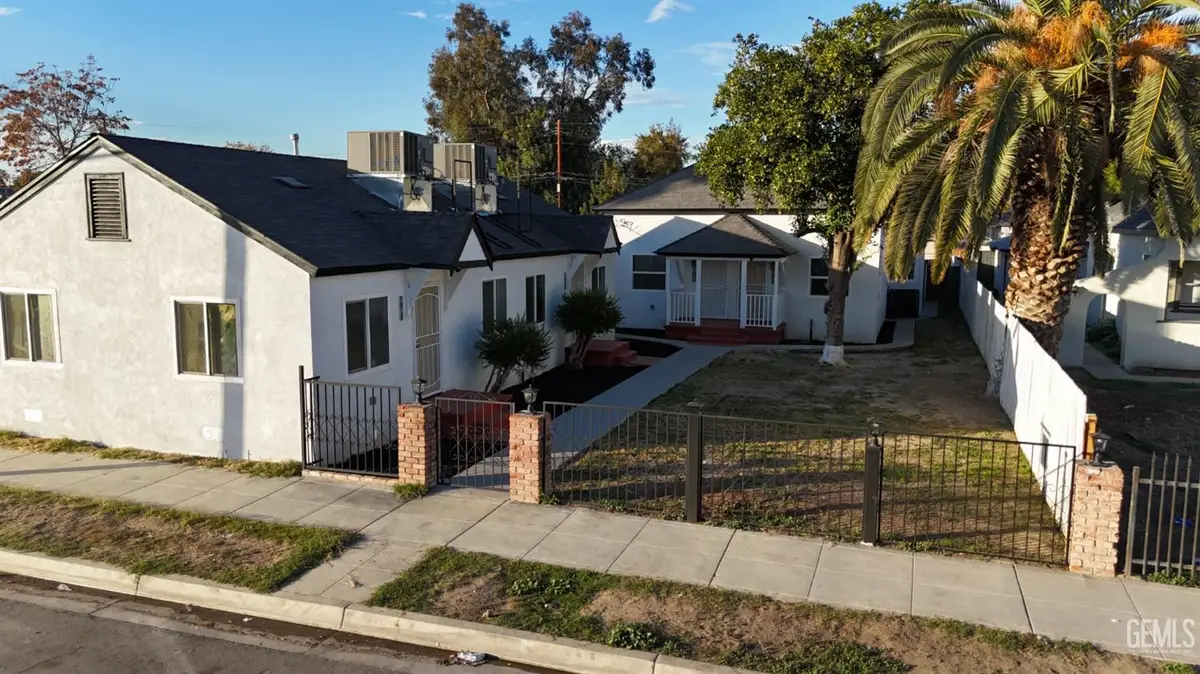 1804 FORREST STREET, Bakersfield, CA 93304 - Image #1