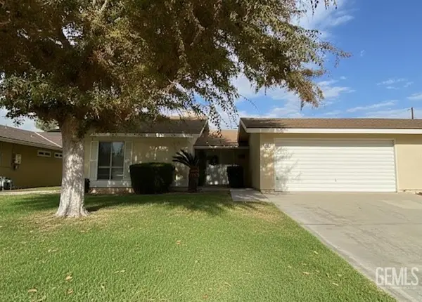 6000 CYPRESS POINT DRIVE, Bakersfield, CA 93309