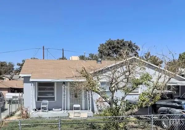 924 HEIGHT STREET, Bakersfield, CA 93305