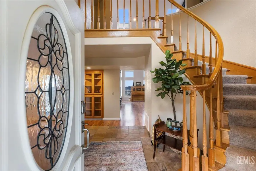 24050 JACARANDA DRIVE, Tehachapi, CA 93561 - Image #2