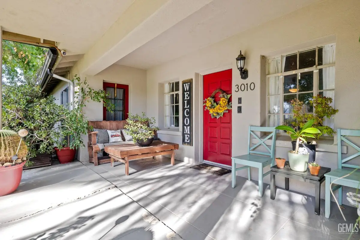 3010 ELMWOOD AVENUE, Bakersfield, CA 93305 - Image #1