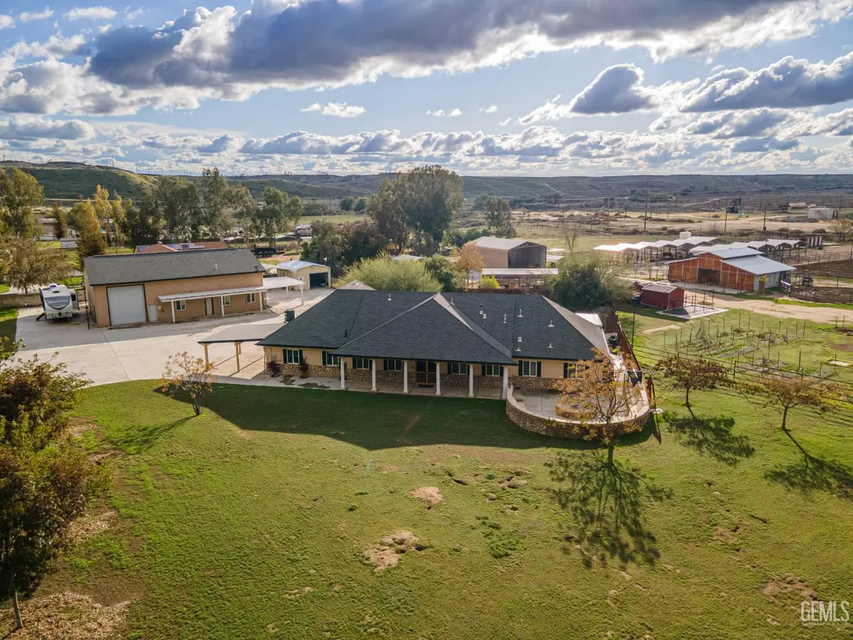 102 ANNA LANE, Bakersfield, CA 93308 - #1