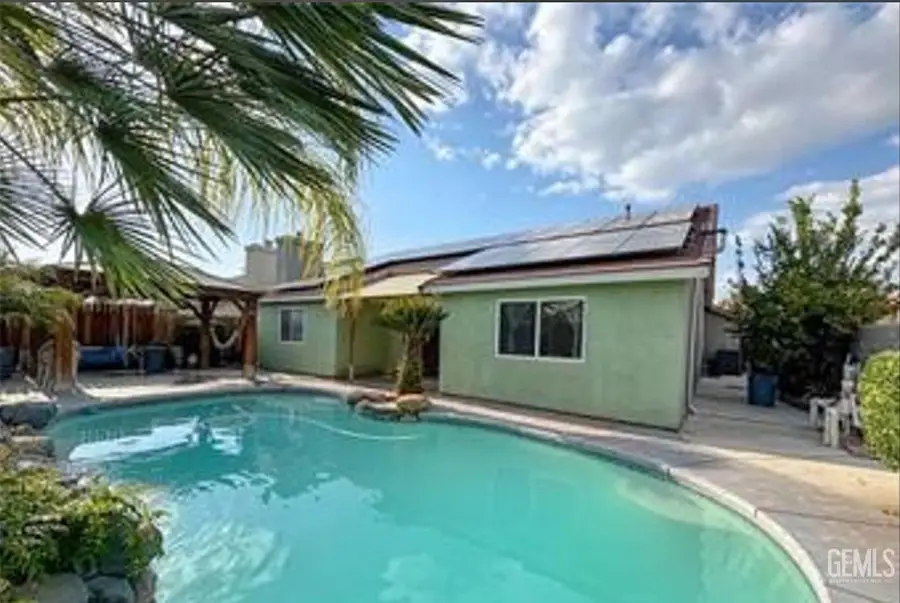 2901 FLINT HILLS DRIVE, Bakersfield, CA 93313 - Image #3