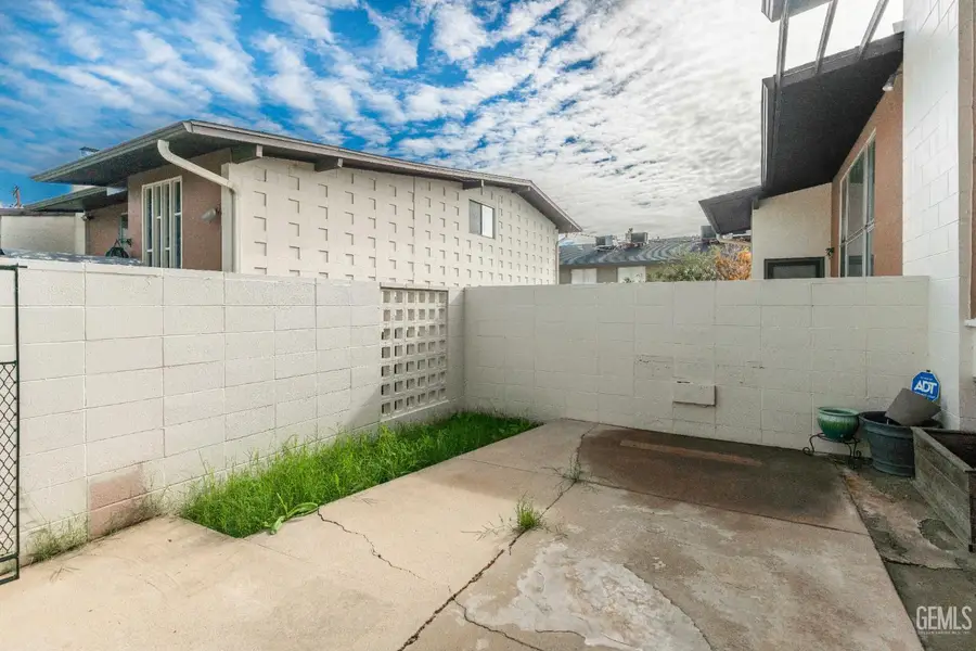 3901 UNION AVENUE #18, Bakersfield, CA 93305 - Image #3