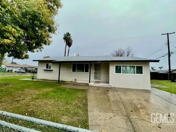 3204 S I STREET, Bakersfield, CA 93304