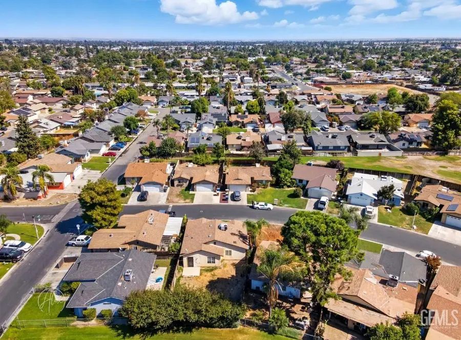 5907 COUNTRY VIEW LANE, Bakersfield, CA 93313 - Image #3