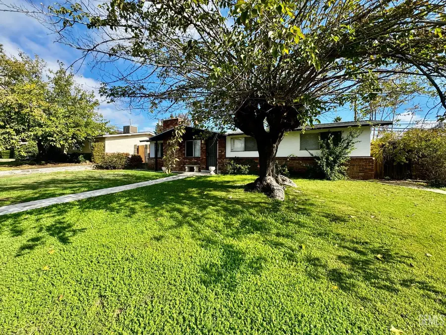 2901 WENATCHEE AVENUE, Bakersfield, CA 93306 - Image #2