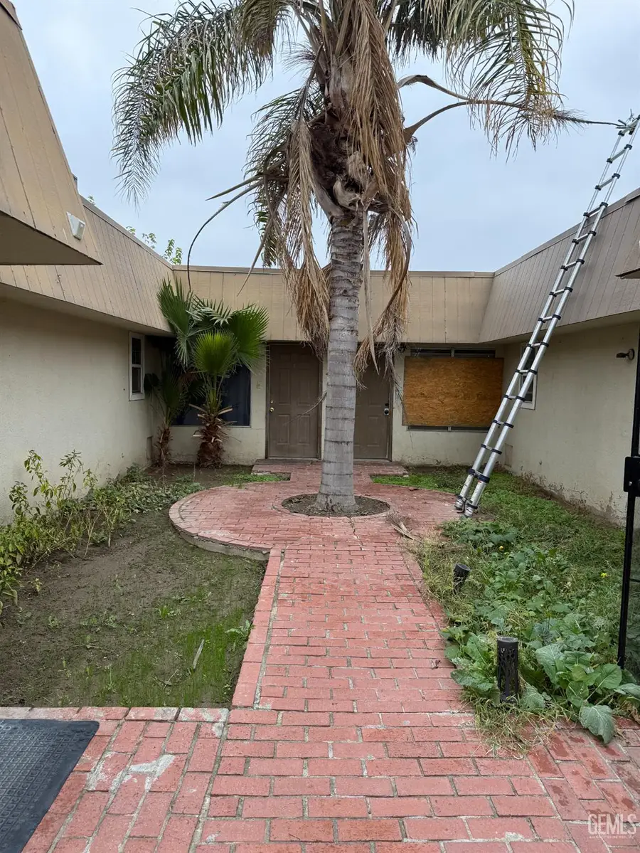 4330 BALBOA DRIVE, Bakersfield, CA 93307 - Image #2