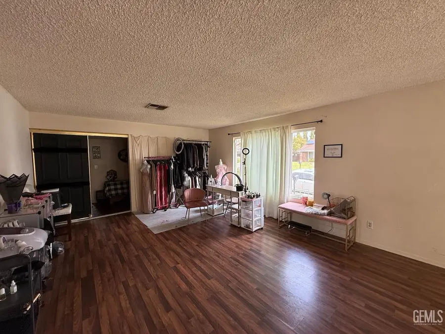 5820 HILLBURN ROAD, Bakersfield, CA 93306 - Image #3