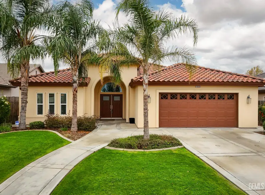 10225 AZIMUTH ST, Bakersfield, CA 93306 - Image #3