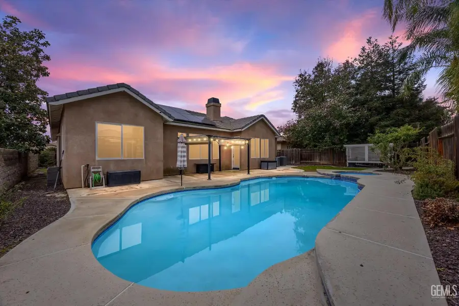 9302 VISTOSO WAY, Bakersfield, CA 93312 - Image #2