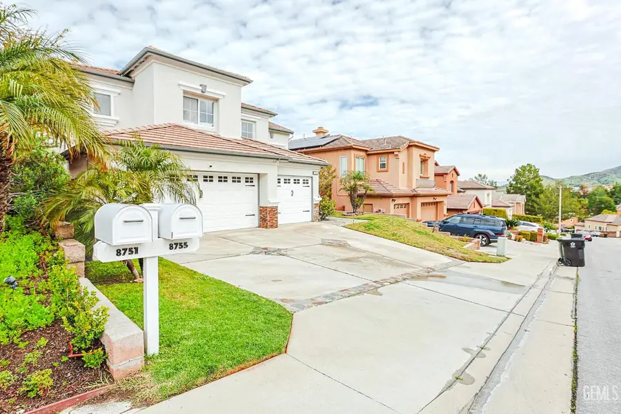 8755 E GARDEN VIEW DRIVE, Anaheim, CA 92808 - #2