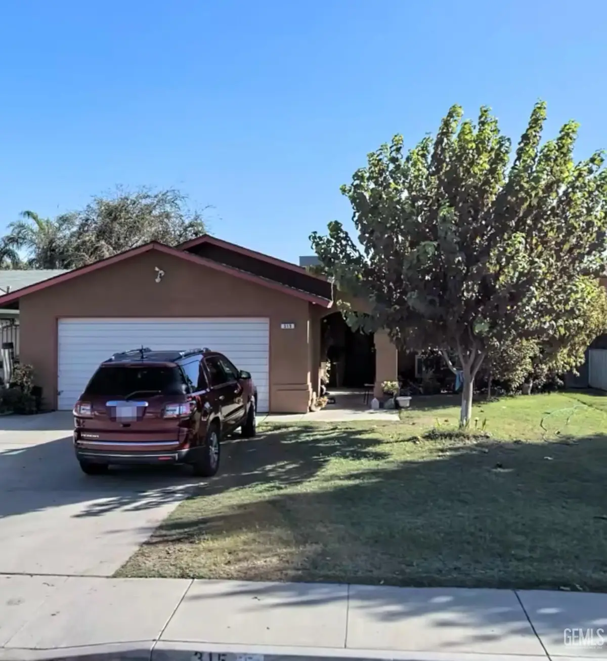 315 MIRAFLORES AVENUE, Bakersfield, CA 93307 - Image #1