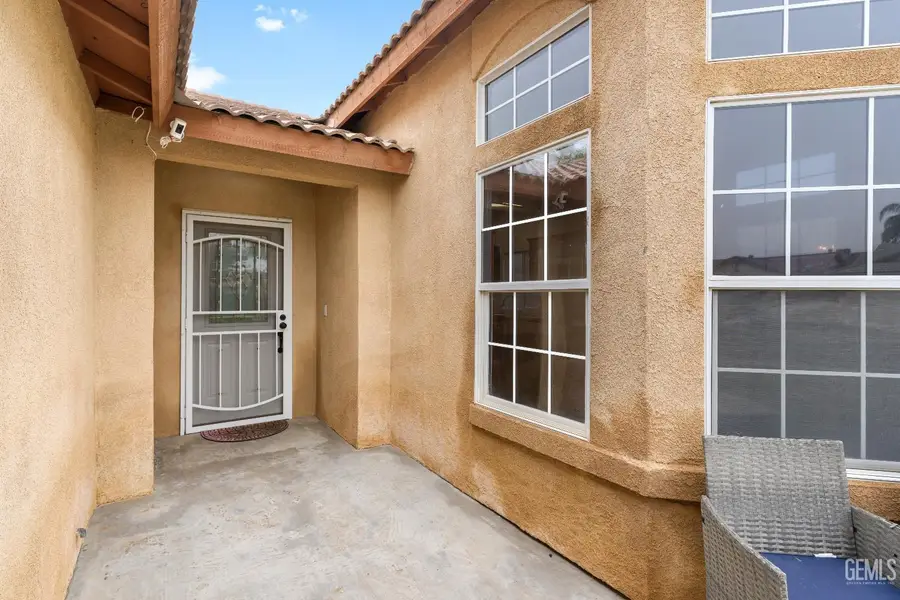 243 DEEP CREEK DRIVE, Bakersfield, CA 93308 - Image #3