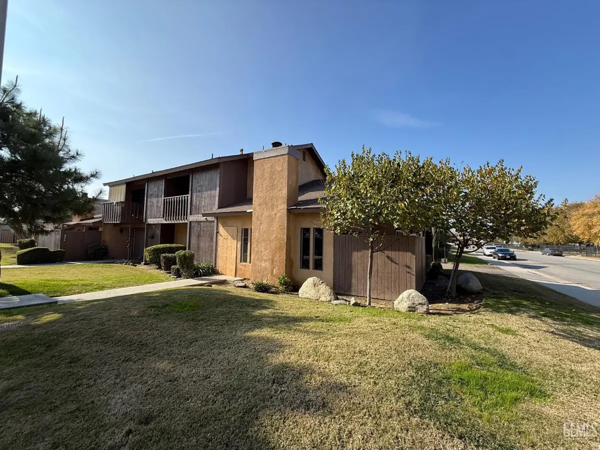 6201 VICTOR STREET #C, Bakersfield, CA 93308 - #1