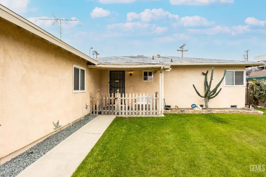 1913 MING AVENUE, Bakersfield, CA 93304 - Image #2