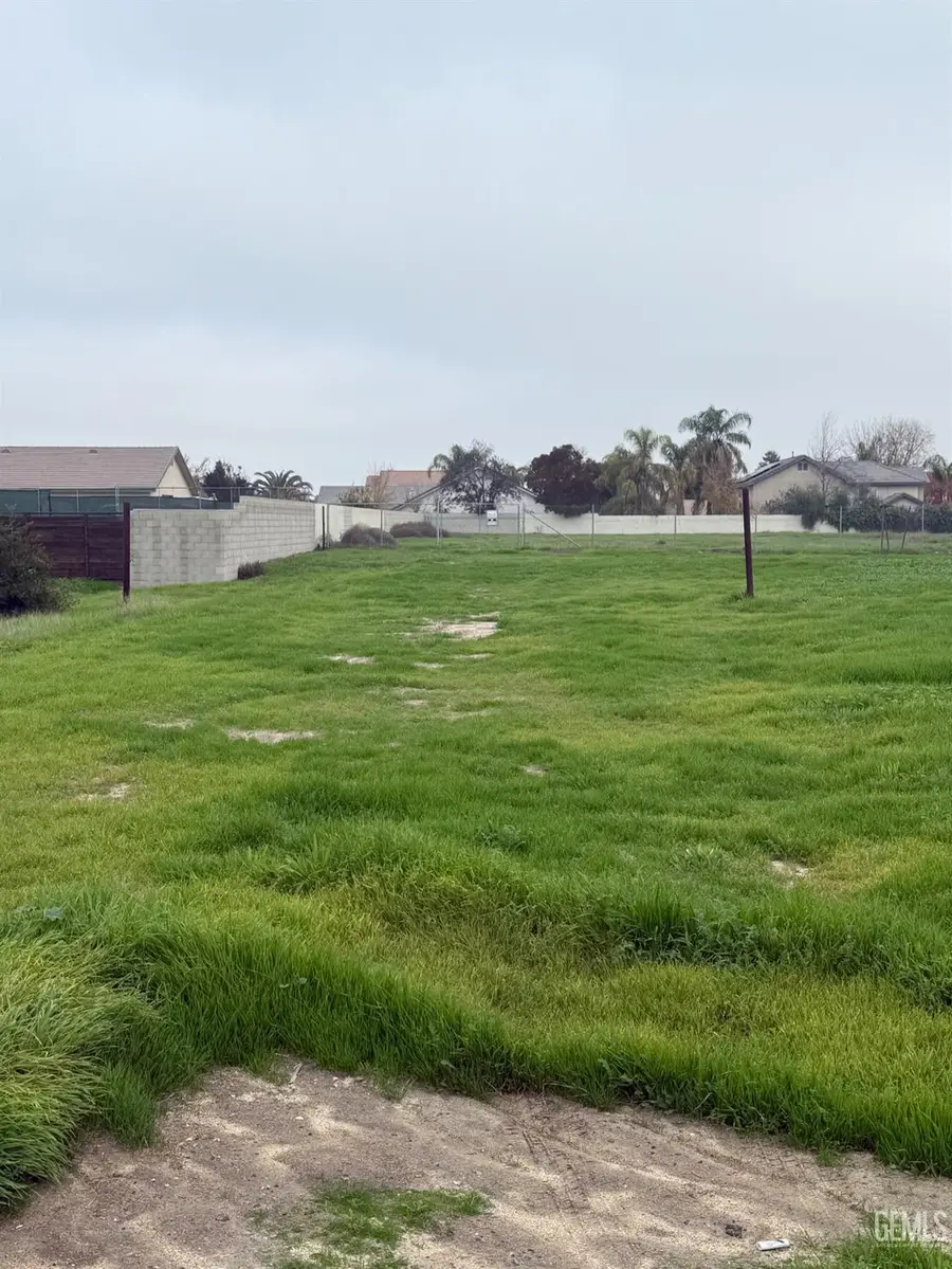 7418 WIBLE ROAD, Bakersfield, CA 93313 - Image #2