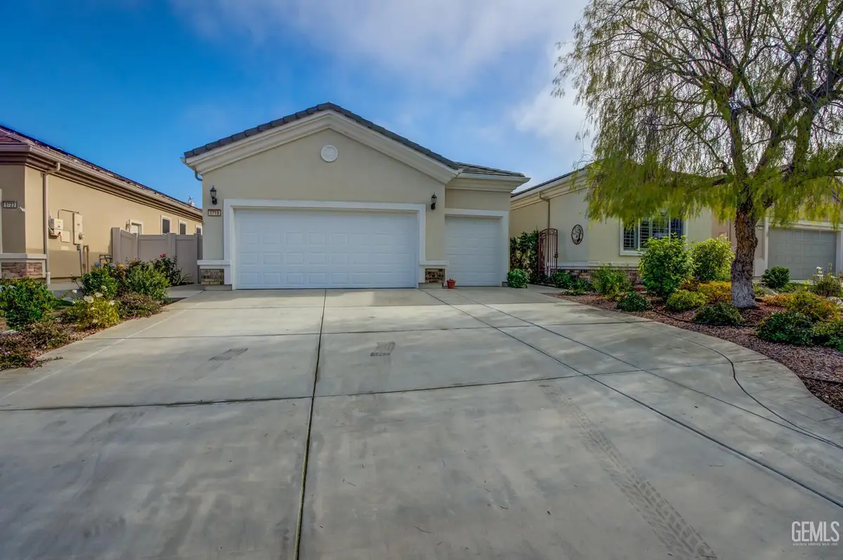 5719 PRIMROSE VISTA COURT, Bakersfield, CA 93306 - Image #1
