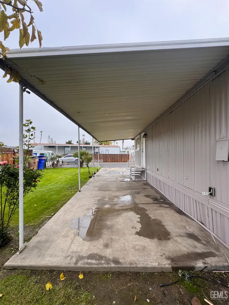 6601 EUCALYPTUS DRIVE #52, Bakersfield, CA 93306 - #3