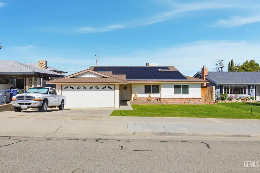 202 E WARREN STREET, Taft, CA 93268 - #2