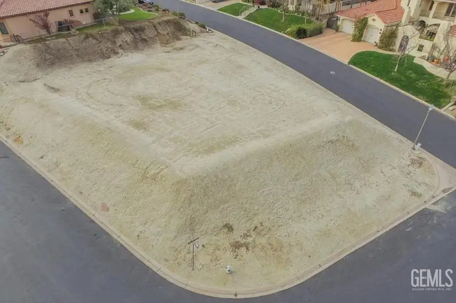 5511 VIA VENEZIA, Bakersfield, CA 93306 - Image #1