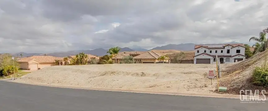 5511 VIA VENEZIA, Bakersfield, CA 93306 - Image #3