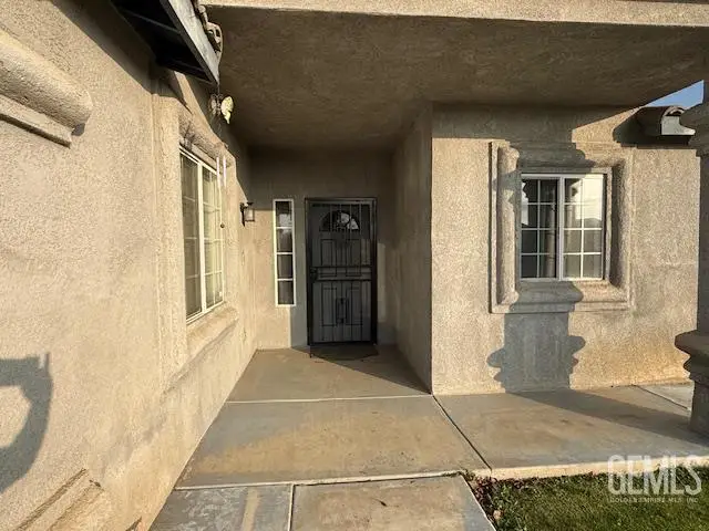 615 CALLE DEL SOL STREET, Bakersfield, CA 93307 - Image #3