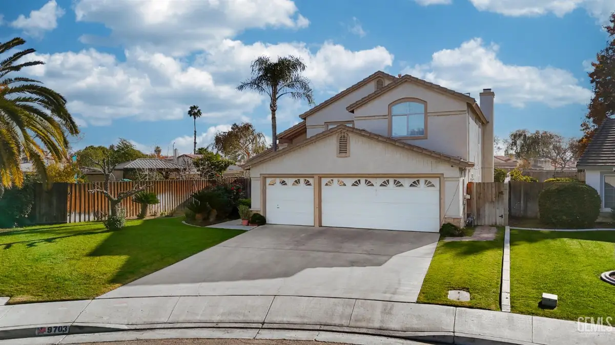 9703 TOUCHSTONE DR, Bakersfield, CA 93311 - Image #1