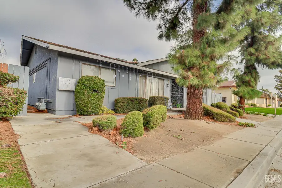 3840 WHITE LANE, Bakersfield, CA 93309 - Image #2