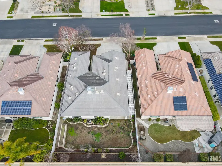 13717 BLOSSOM RIDGE DRIVE, Bakersfield, CA 93306 - Image #2